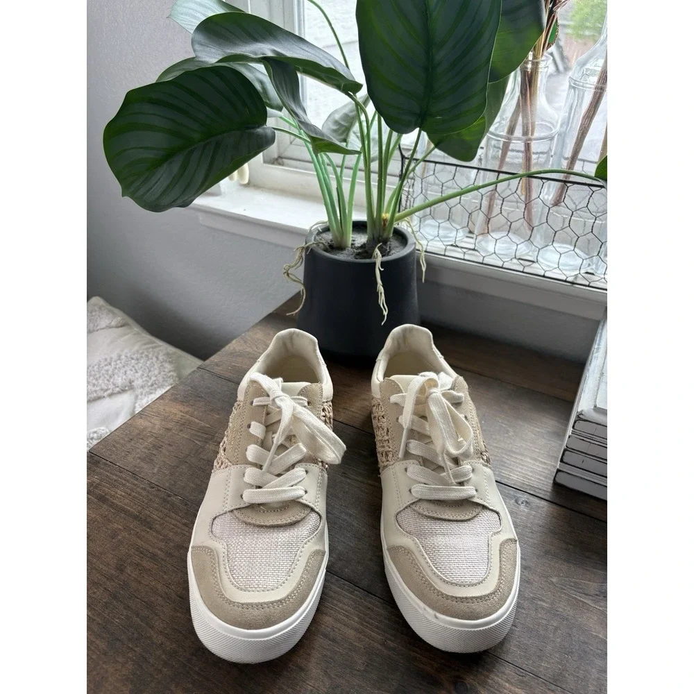 Sam Edelman Women's Tan Elcie Sneaker Size 7.5 Medium EUC